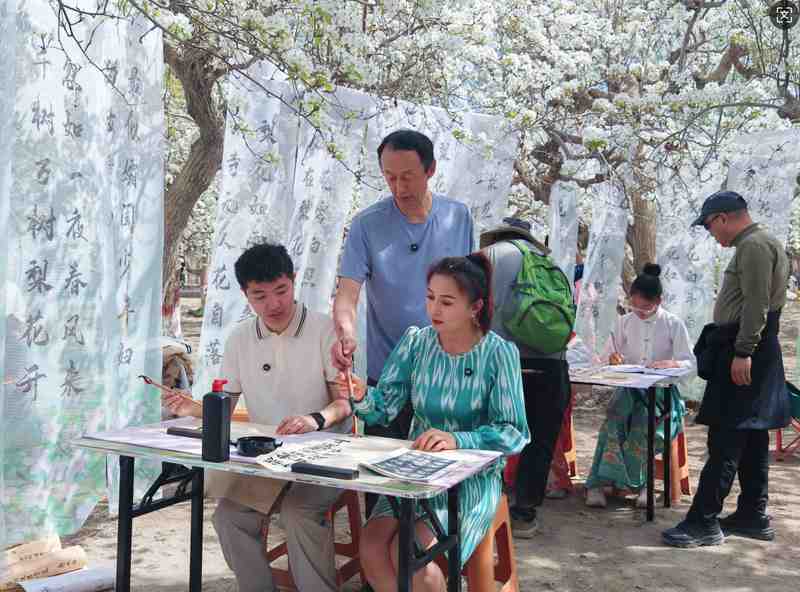  【深度解析】库尔勒梨花季如何用“全时文旅”重构城市IP：三大核心策略拆解 文化旅游